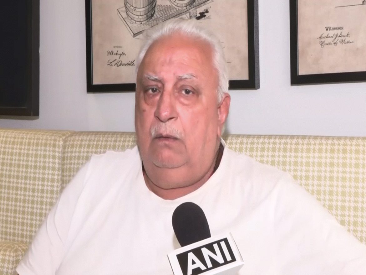 Former Cricketer Surinder Khanna doesn't see Pakistan as a "threat", cautions Abhishek about being dropped