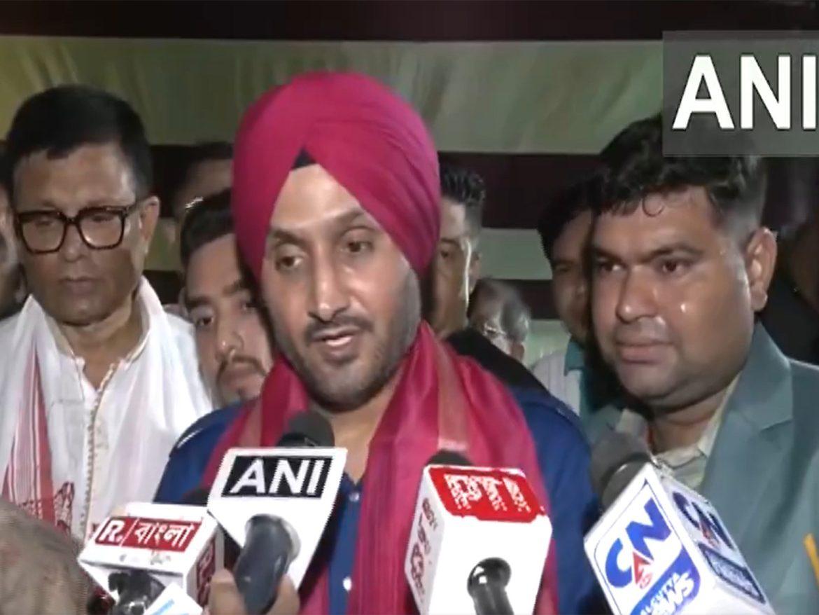 "Eden made me": Harbhajan Singh at Kolkata Durga Puja inauguration