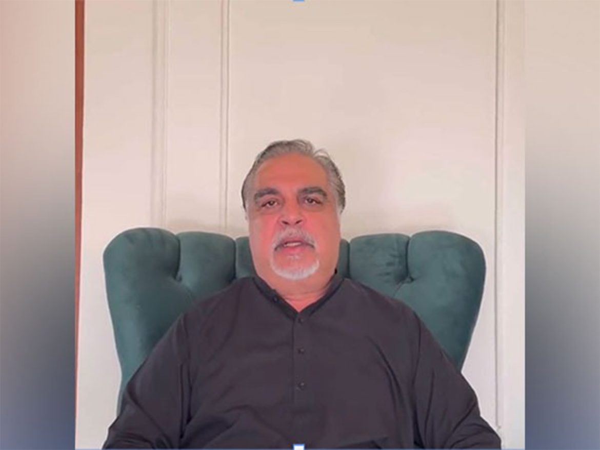 Islamabad Court issues arrest warrant against former Sindh governor Imran Ismail in Azadi March violence case