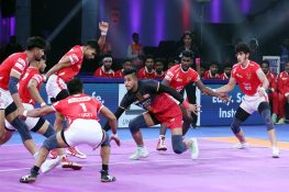 PKL 12: Skipper Yogesh's defensive acumen seals win as Bengaluru Bulls survive Gujarat Giants' late surge