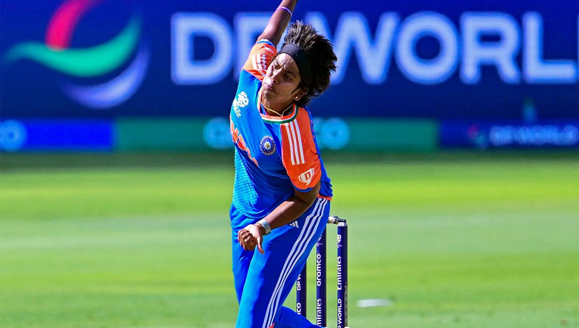 India face big blow ahead of CWC25 as pacer suffers injury in warm-up clash