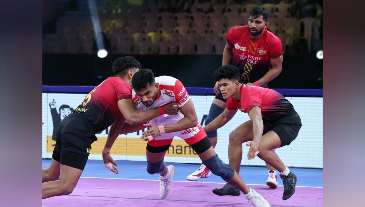 UP Yoddhas survive Alireza Mirzaian's heroics, defeat Bengaluru Bulls in tie-breaker