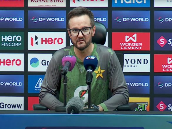 "Just focus on cricket": Pakistan Coach Mike Hesson ahead of historic Asia Cup final against India