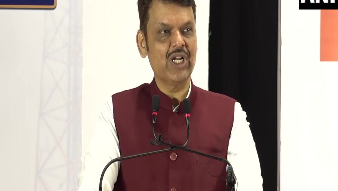 PM Modi inaugurates indigenous 4G mobile network; Maharashtra CM Fadnavis, Dy CM Shinde hail milestone in Pune