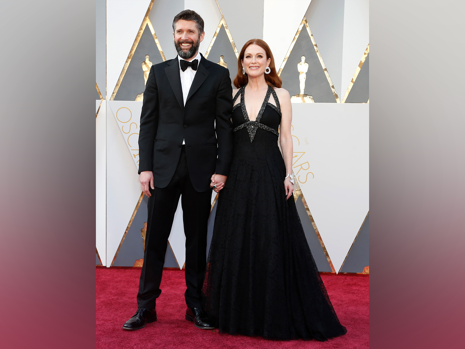 Julianne Moore talks about her relationship with Bart Freundlich, says " it is just about being together "