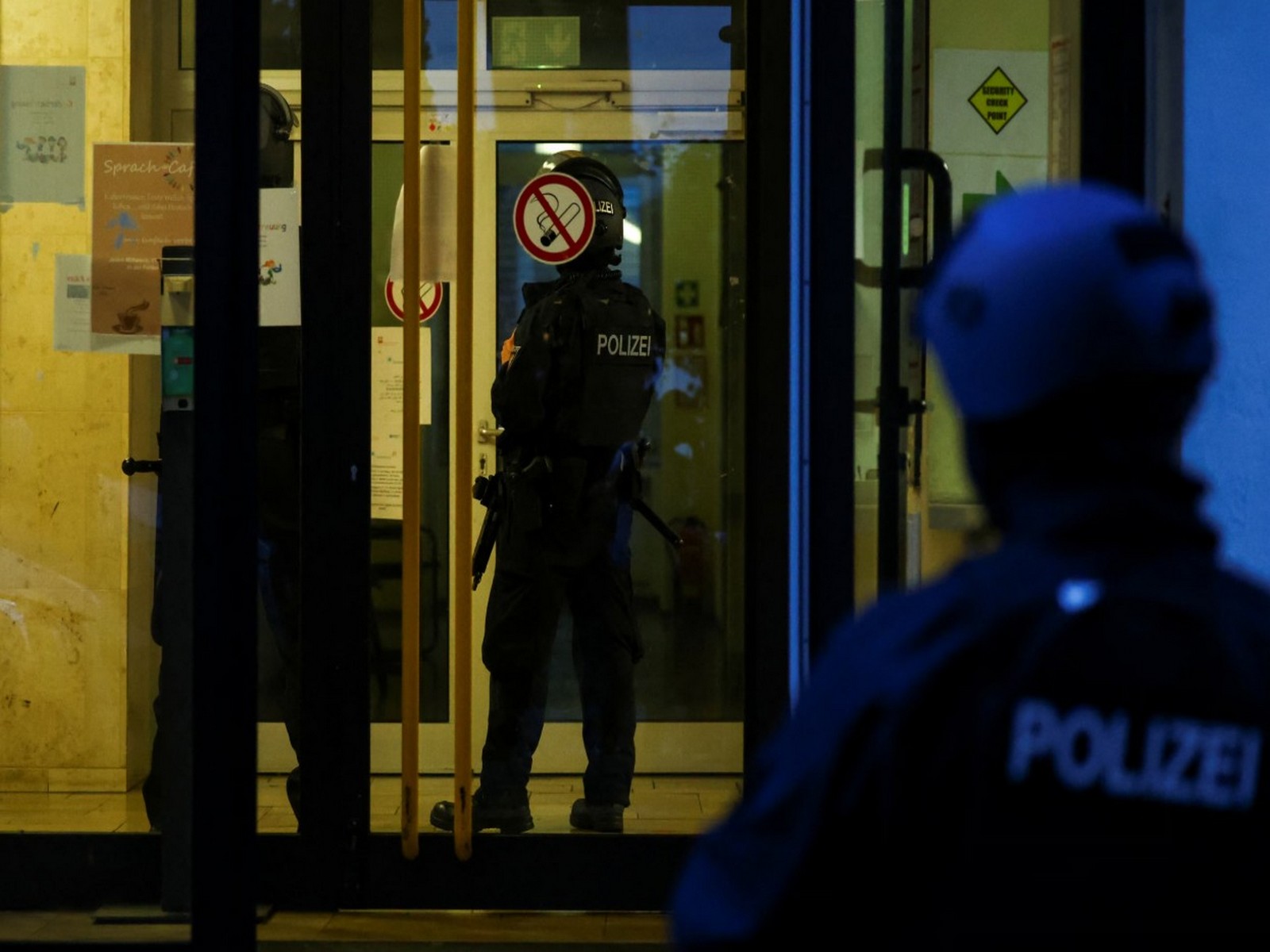 Stabbing victims hospitalised in moderate serious condition