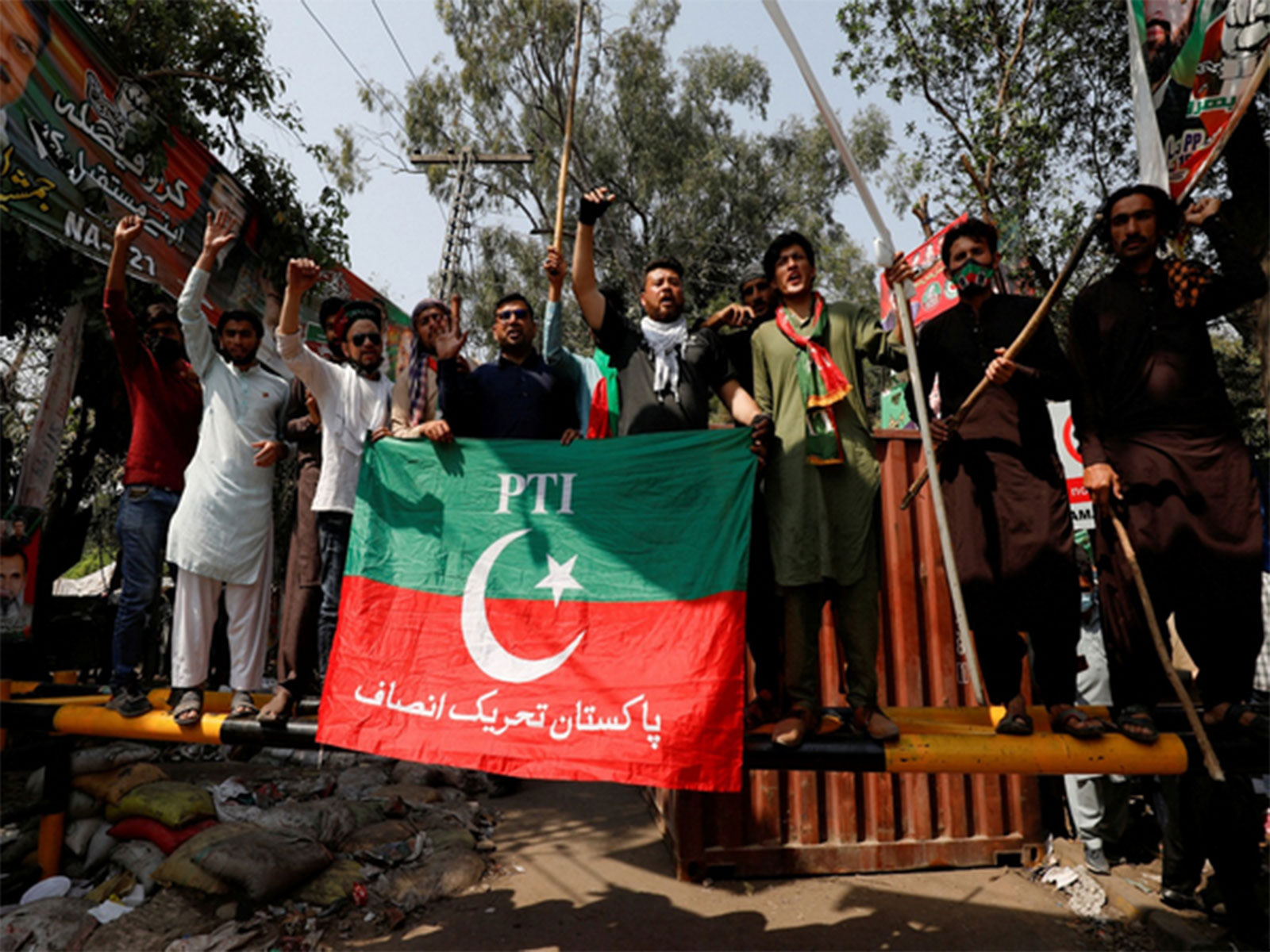 Tehreek-e-Insaf demands release of Commonwealth observers' report on Pakistan polls, cites "systemic rigging"