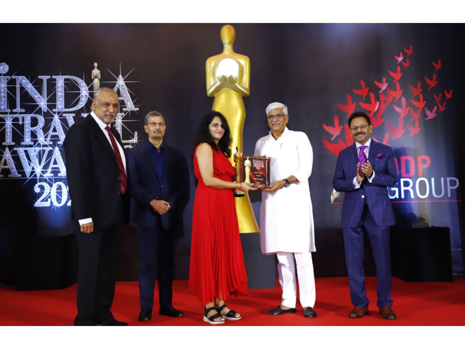 Thrillophilia CEO Chitra Gurnani Daga Honoured as 'Face of Future Travel' at India Travel Awards 2025
