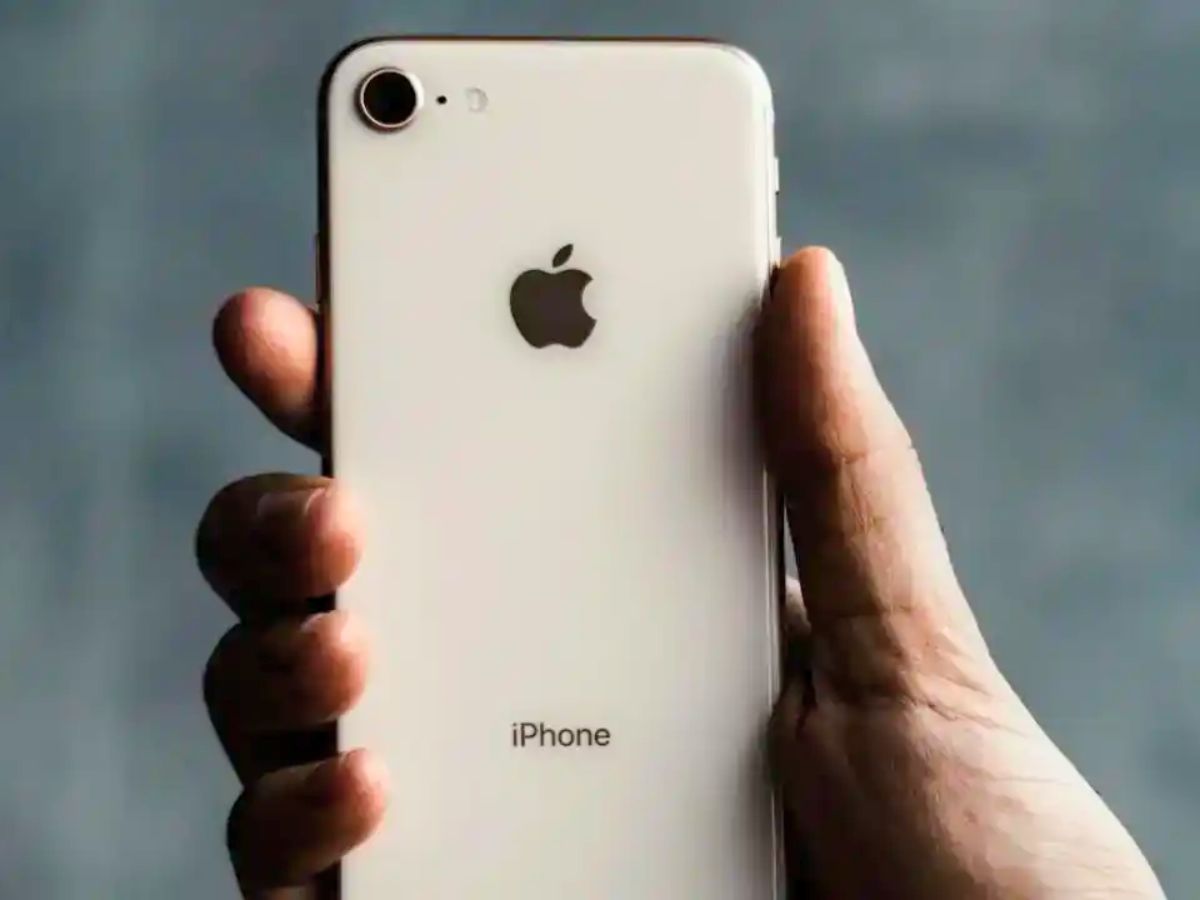 Apple Vintage List Updated Ahead of iPhone 17 Launch: Check If Your iPhone Is on the List