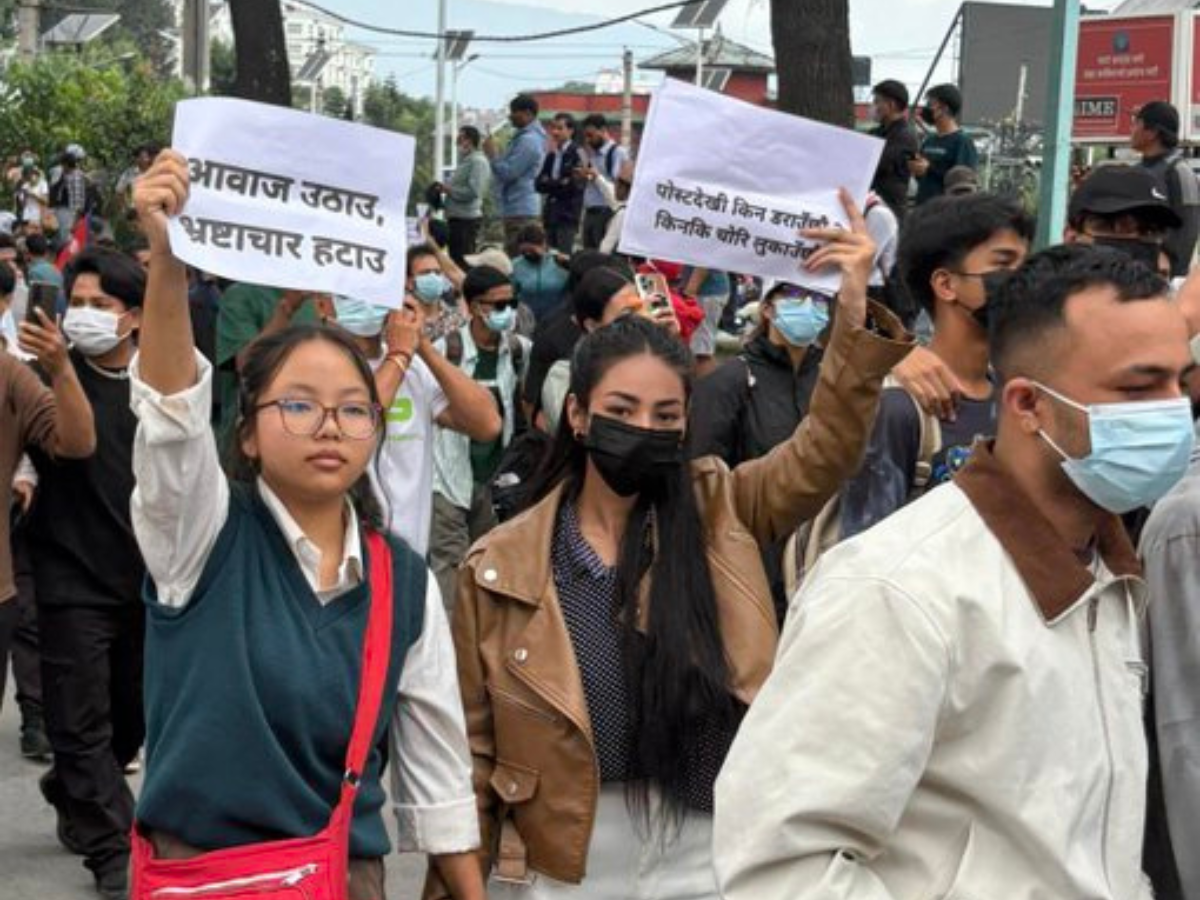 GATHERING POINTS - Photo Gallery