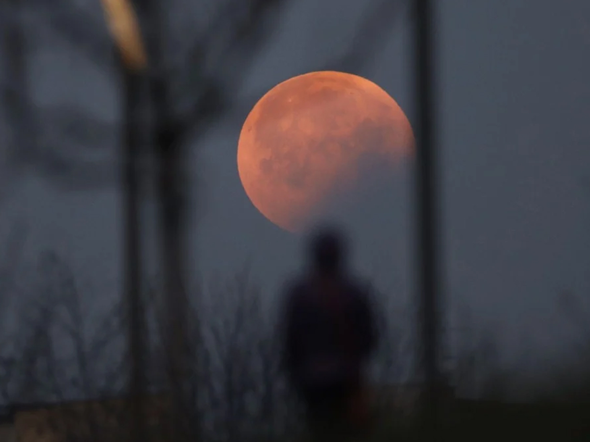 Blood Moon 2025: How to Watch the Rare Total Lunar Eclipse Over Australia