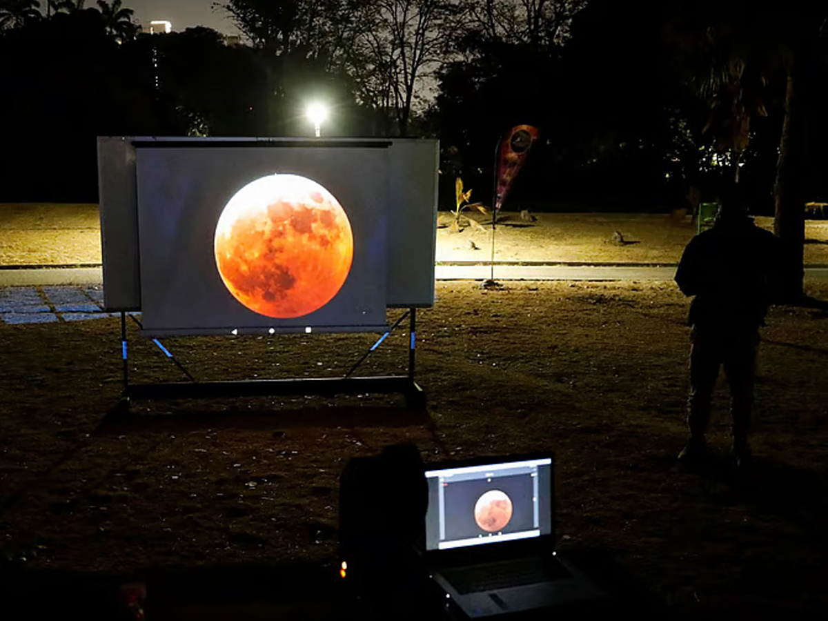 Blood Moon 2025: How to Watch the Total Lunar Eclipse Live for Free