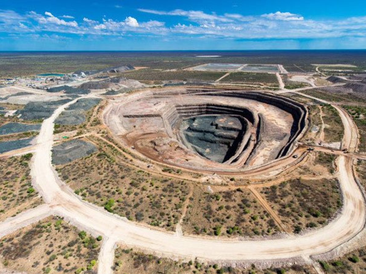 Botswana’s high-value diamonds dominate global markets. - Photo Gallery