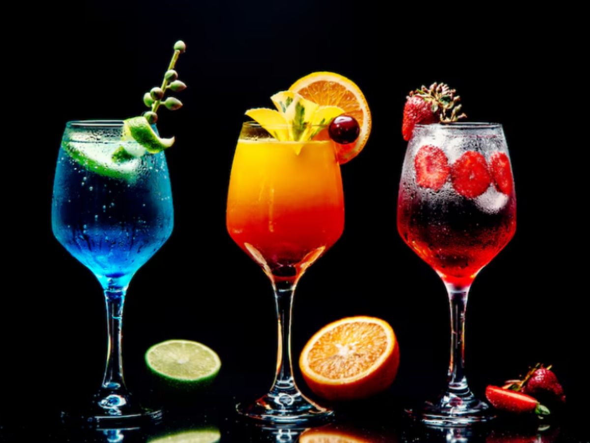 4 Classic Cocktails for Your Next House Party | RECIPE