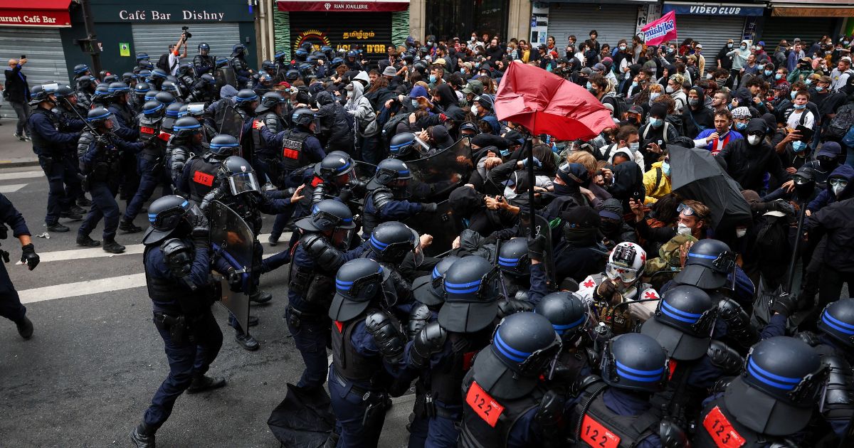 France: “Block Everything” Protests Spark 300 Arrests Amid 80,000-Strong Police Deployment