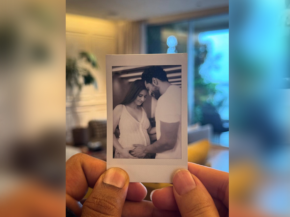Katrina Kaif & Vicky Kaushal Announce First Pregnancy With a Baby Bump Picture