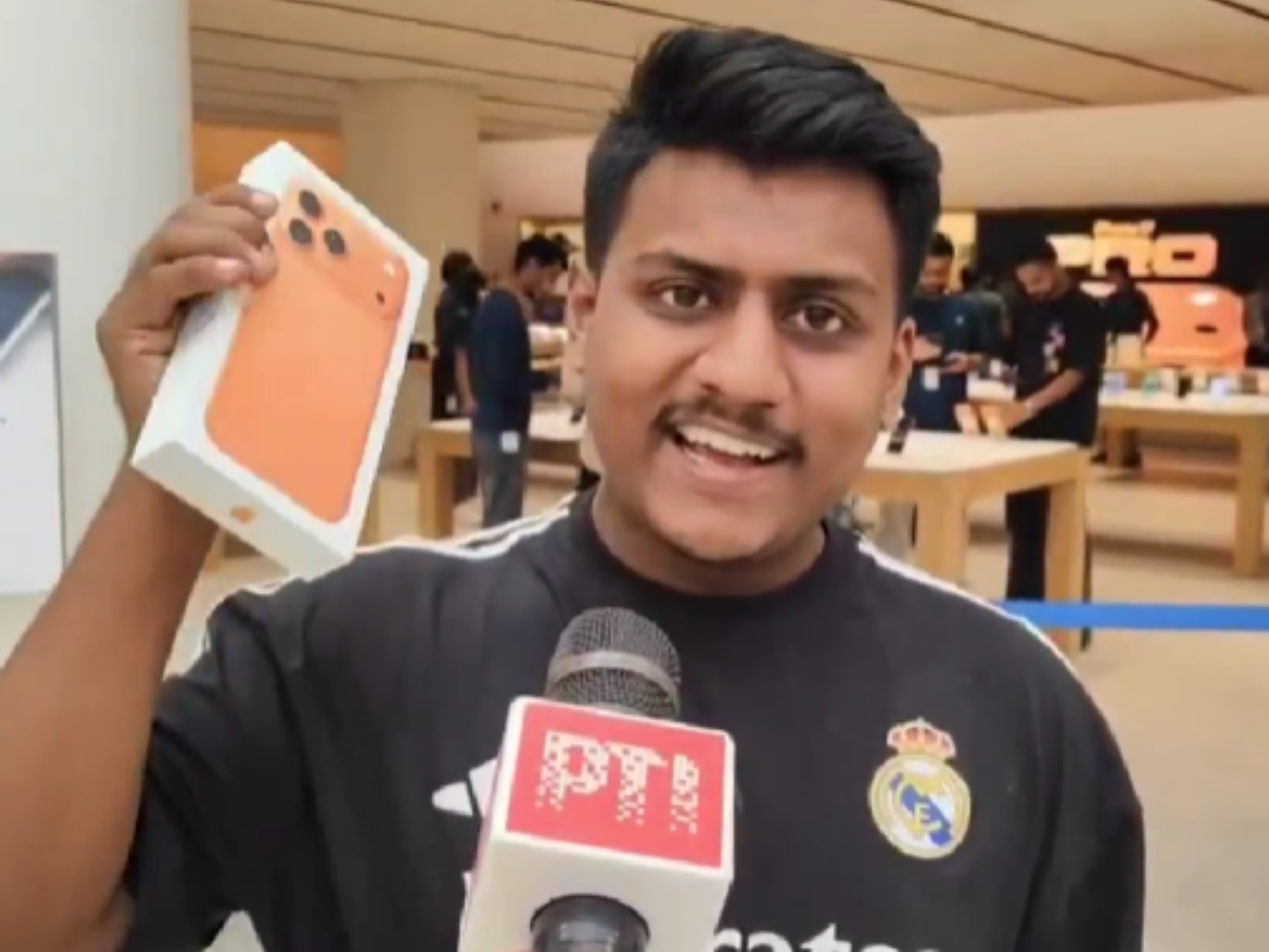 “I’m Muslim But Love This Colour”: Delhi Man’s iPhone 17 Video Trends Online
