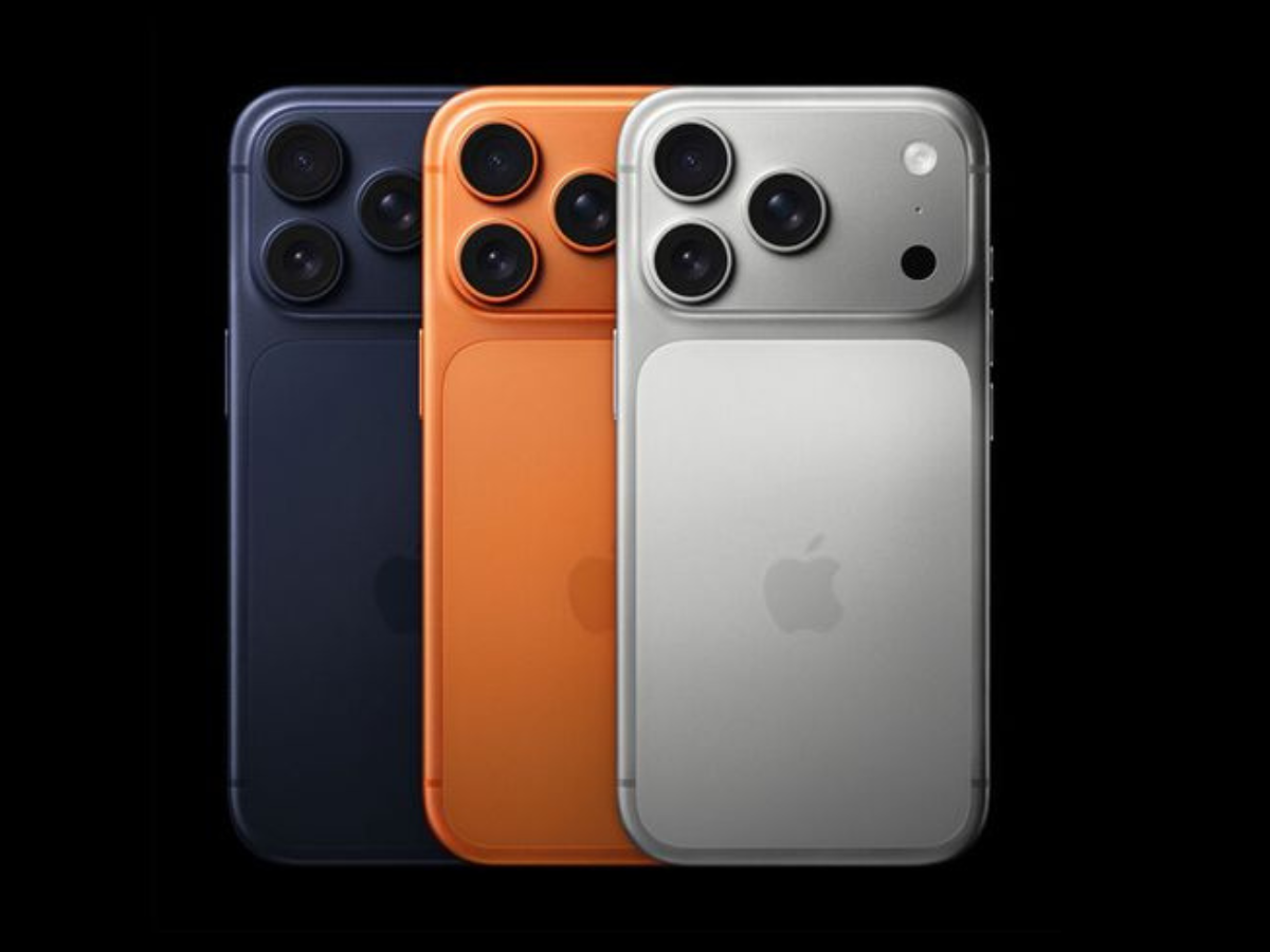 “Flats Mil Jayenge Iss Daam Mein”: Netizens Compare iPhone 17 Cost With Flats in Pakistan Goes Viral