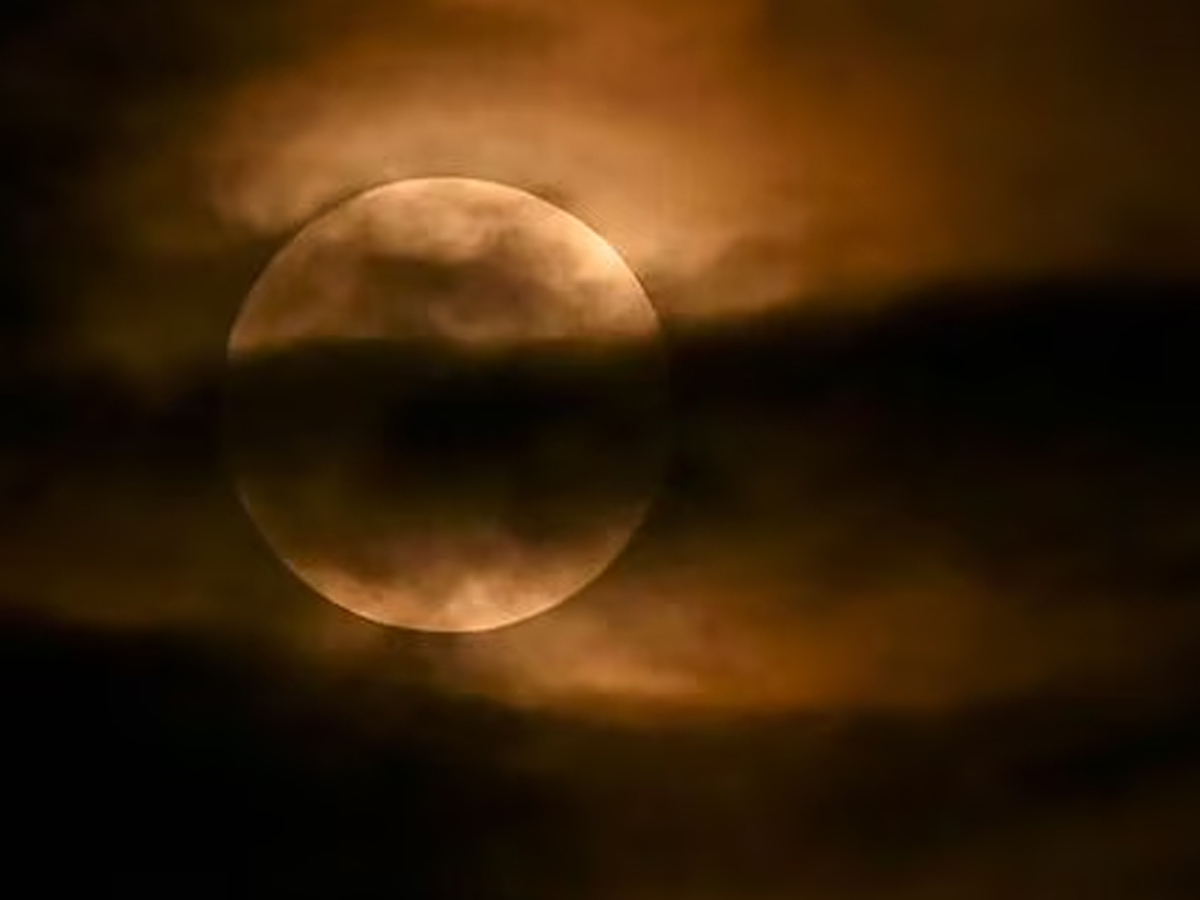 Lunar eclipse not visible in Americas due to moonset timing AFP - Photo Gallery