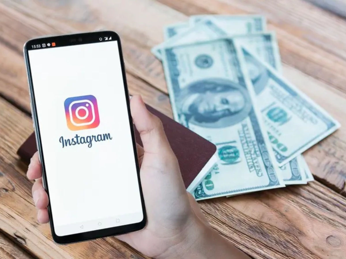 How to Earn Through Facebook and Instagram in India?