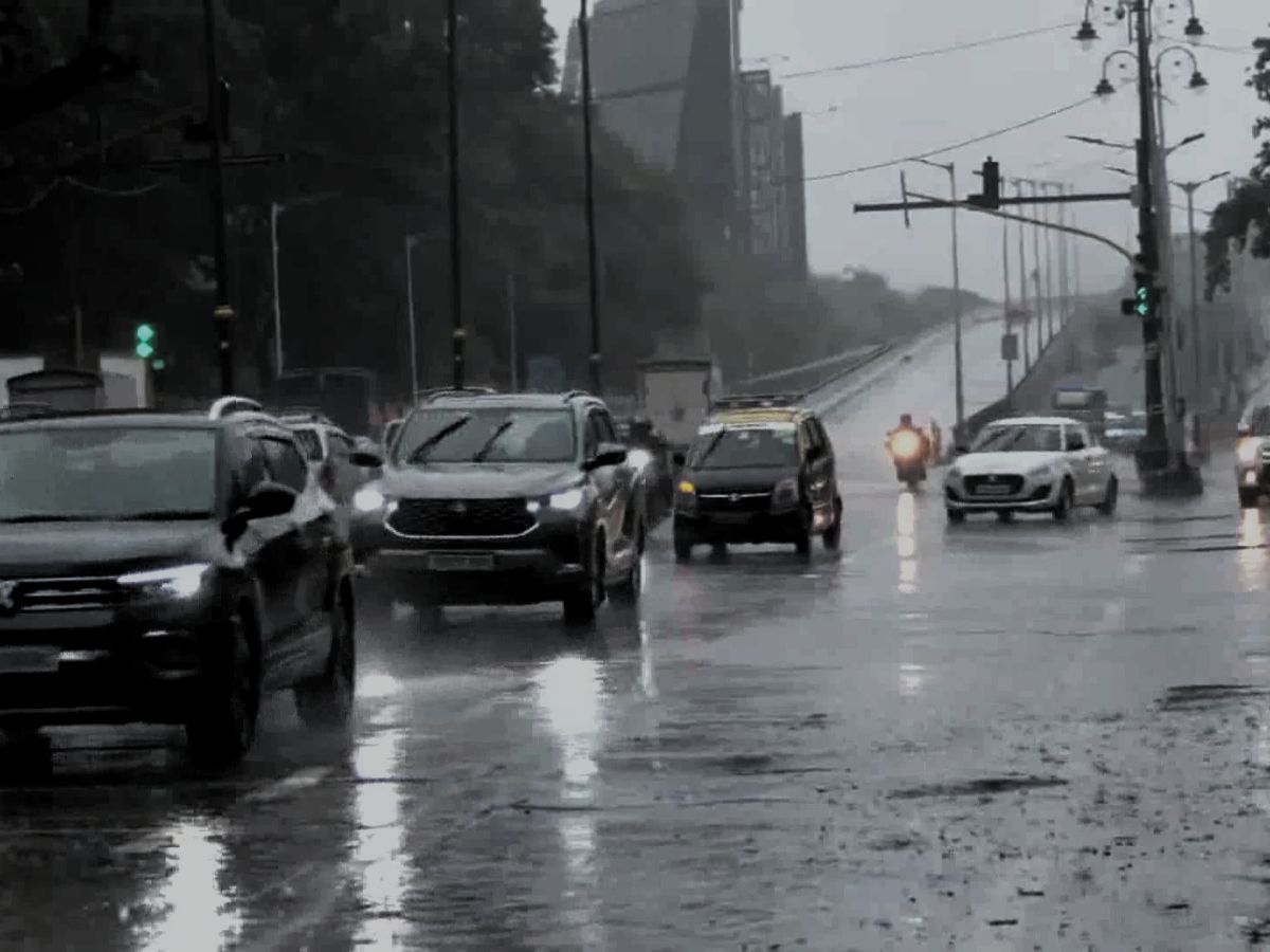 Mumbai on High Alert: Intense Rain and Thunderstorms Lash Parts of Maharashtra