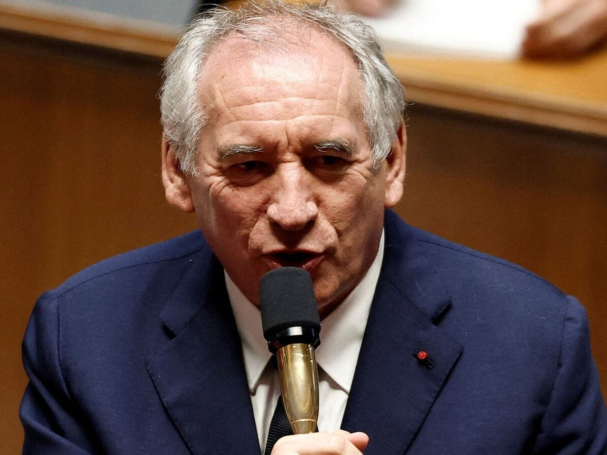 French Government Collapses: PM Francois Bayrou Resigns After Losing Confidence Vote
