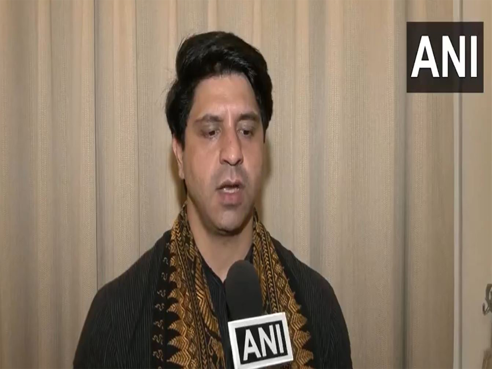 "Will Rahul Gandhi, Congress party apologise?": Shehzad Poonawalla on SEBI's clean chit to Adani in Hindenburg Case