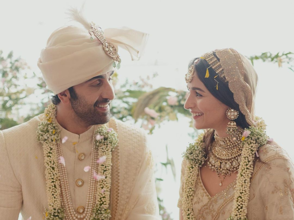 Bollywood Weddings That Made Headlines: From Rajesh Khanna to Alia Bhatt - Gallery Image