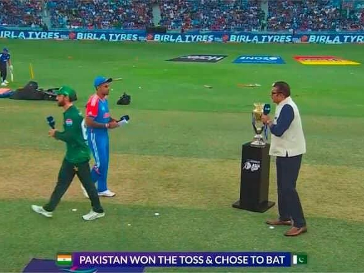 India vs Pakistan Asia Cup 2025: Suryakumar Yadav Refuses Handshake With Salman Agha Amid Rising Tensions