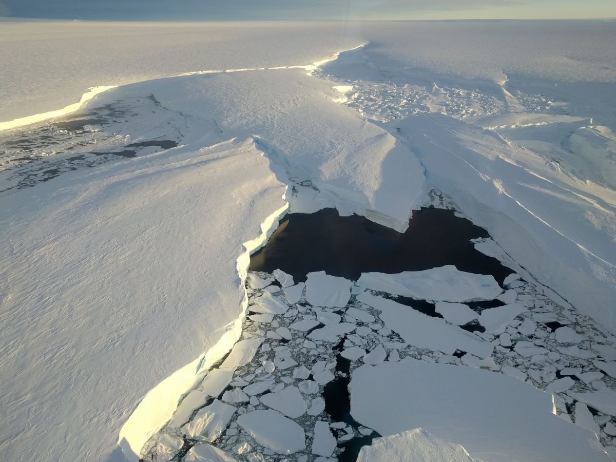 Satellite Uncovers 85 New Lakes Under Antarctic Ice, Secret Network That Moves Glaciers?