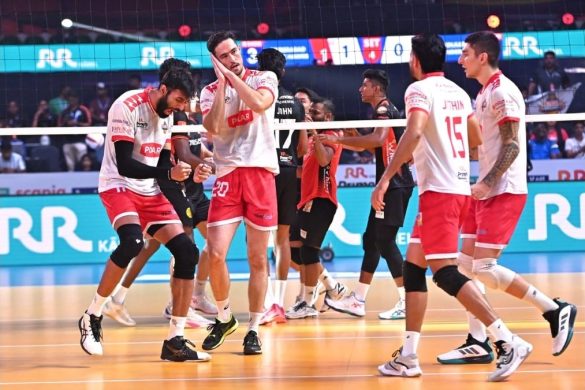 PVL 2025 Season 4 (Match 31): Kolkata Thunderbolts celebrate Diwali with 3–1 win over Hyderabad Black Hawks