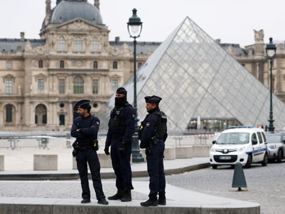 Louvre Heist Shock: Why the Stolen Royal Jewellery Might Never Be Seen Again | ₹ 8941592000 Gone in Minutes