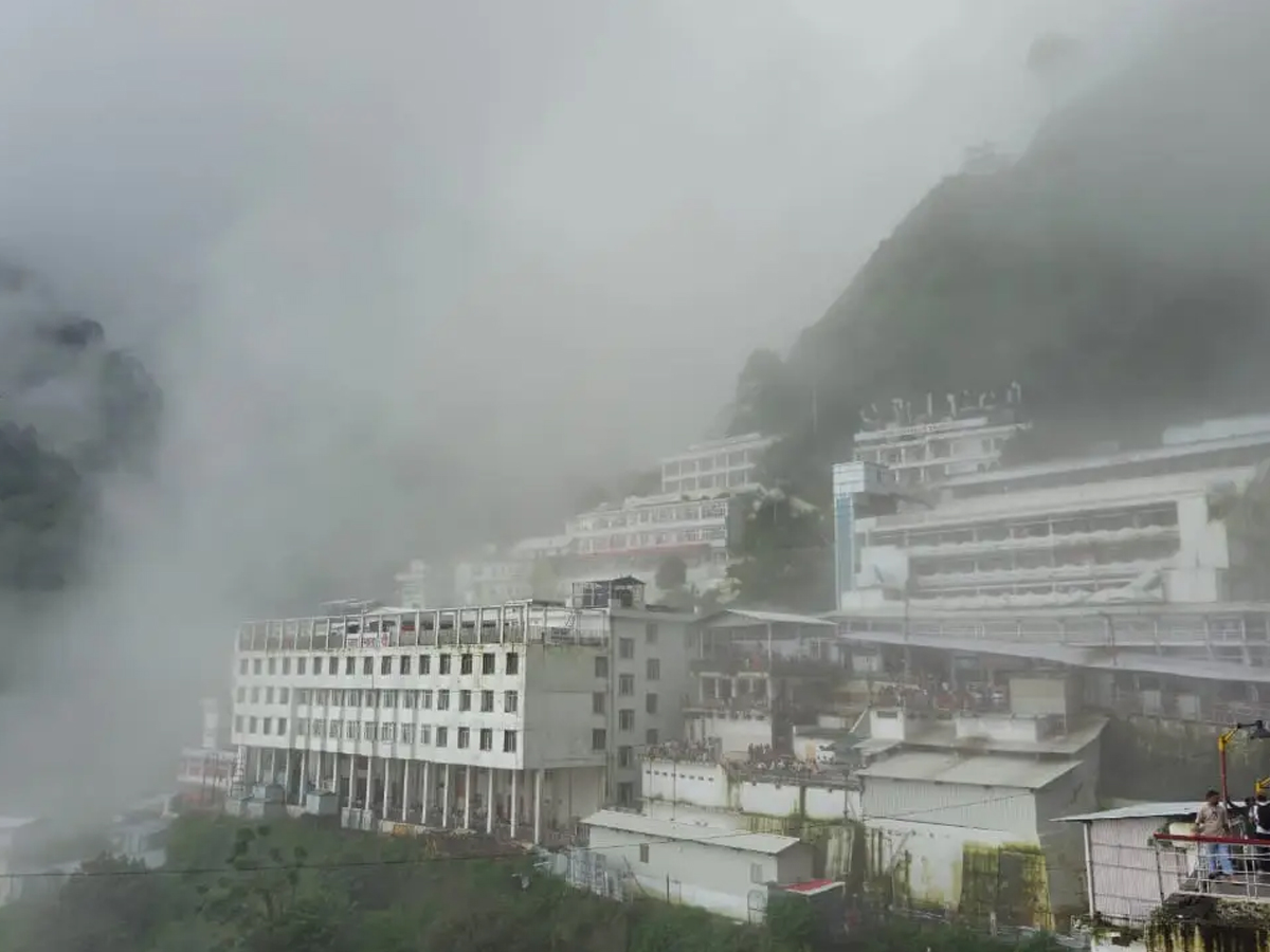 Mata Vaishno Devi Yatra Suspended Till October 7 Due to Bad Weather
