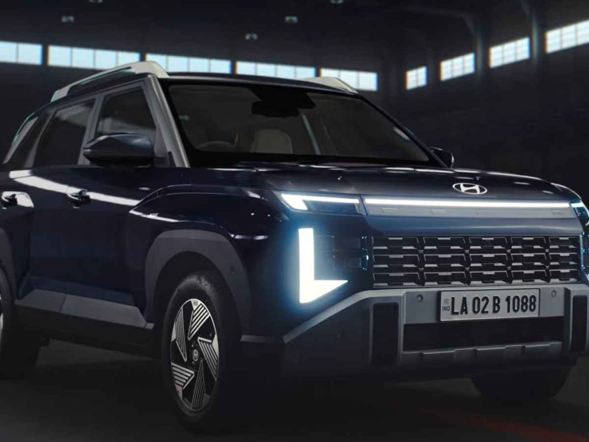 New Hyundai Venue 2025: 8 Variants, 8 Colours, Bookings Open Now | Bookings Open at ₹25,000