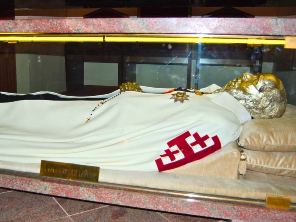 From Satanic Priest to Saint: Vatican Canonizes Bartolo Longo in Historic Ceremony