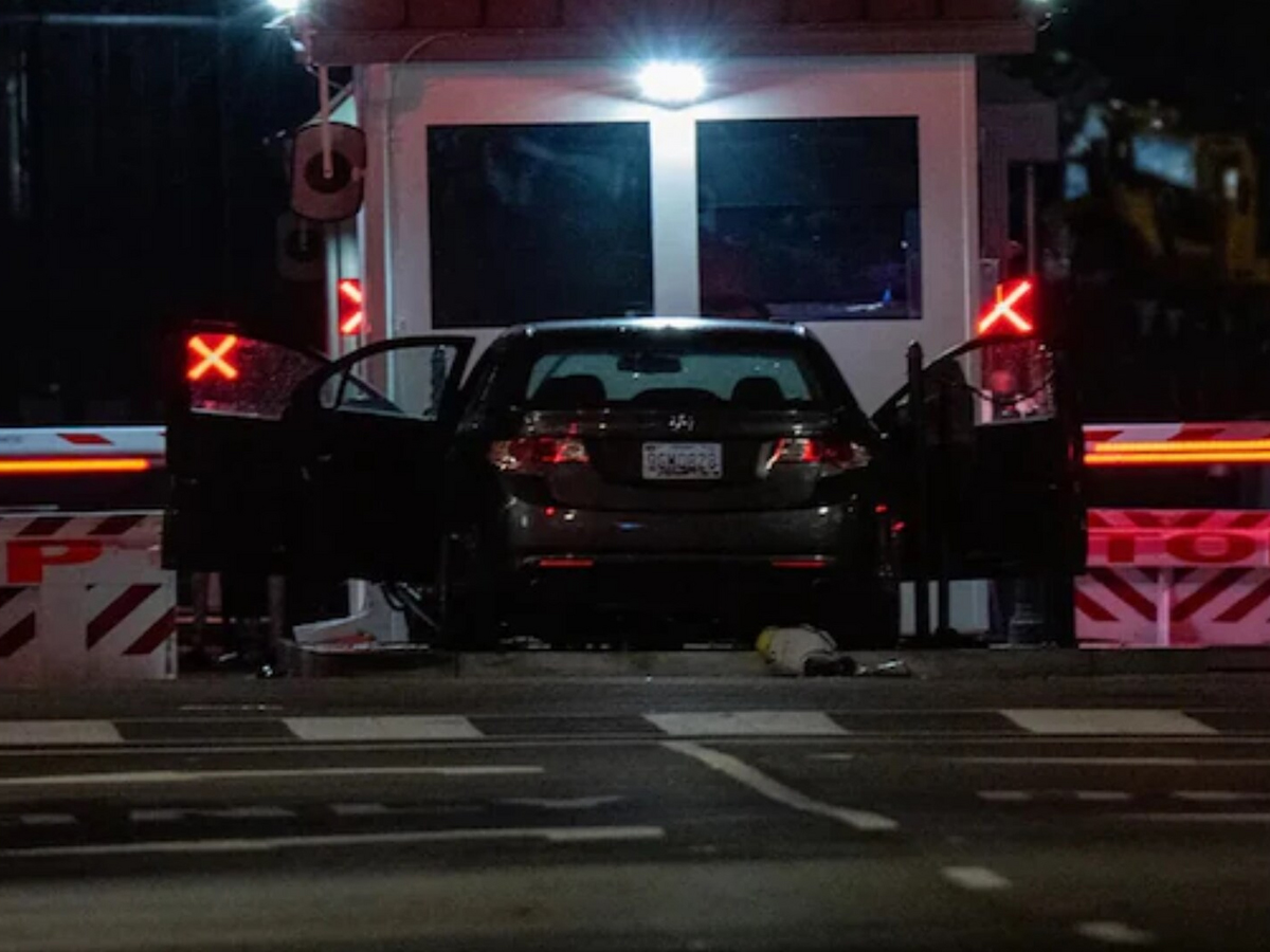 White House Security Breach: Man Rams Vehicle Into Security Barrier, Arrested by Secret Service | Watch