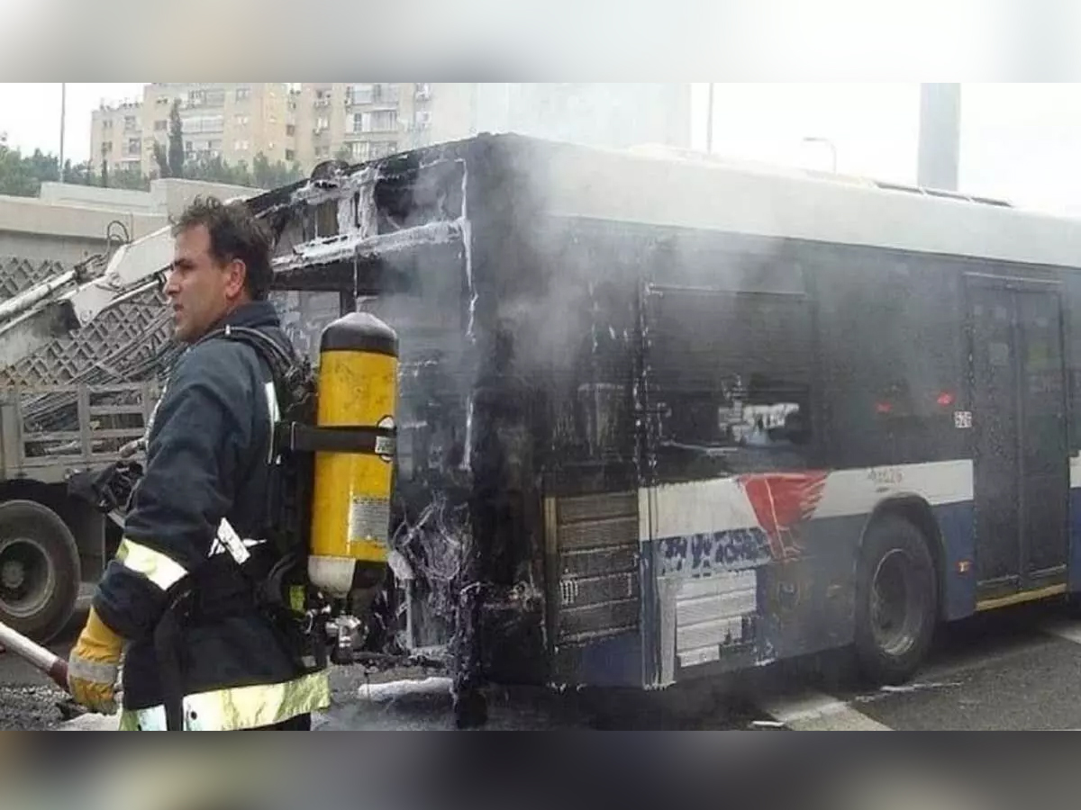At Least 42 Indians Dead After Umrah Pilgrims’ Bus Crashes Into Tanker and Catches Fire Near Medina | Video