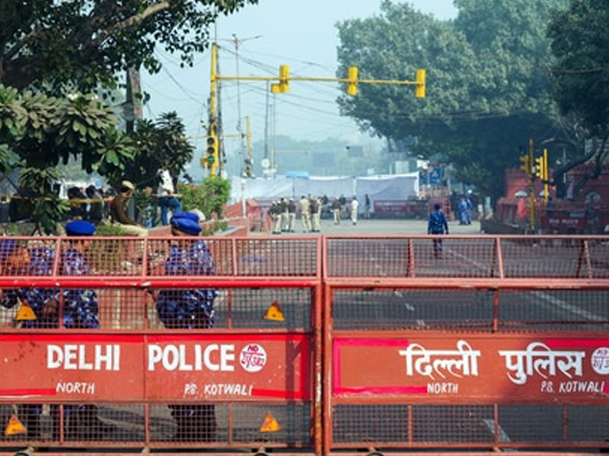 Delhi Blast Probe: Red Ford EcoSport Linked to Suspect Found Near Faridabad’s Khandawali Village