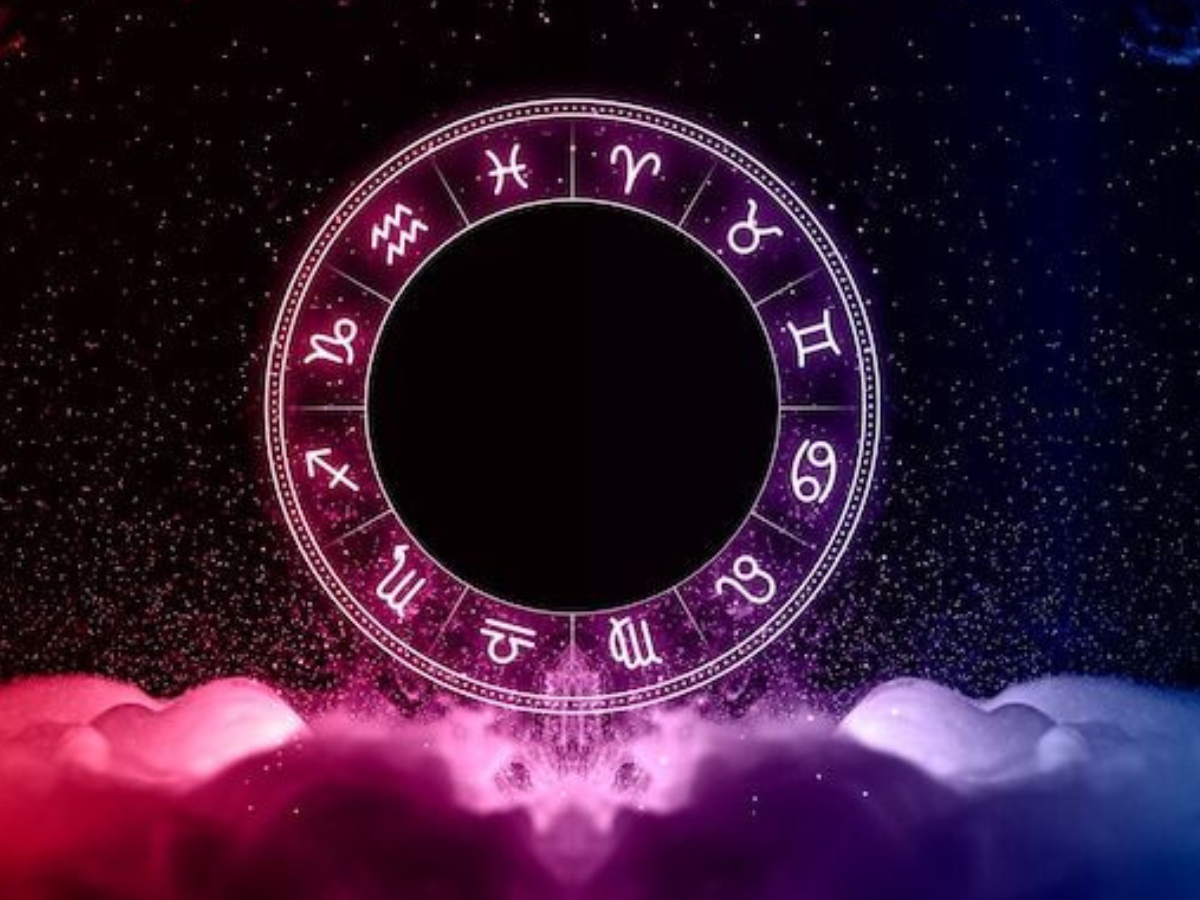 01 November 2025 | Today Horoscope Saturday: Love, Career, Health & Lucky Insights for All Zodiac Signs