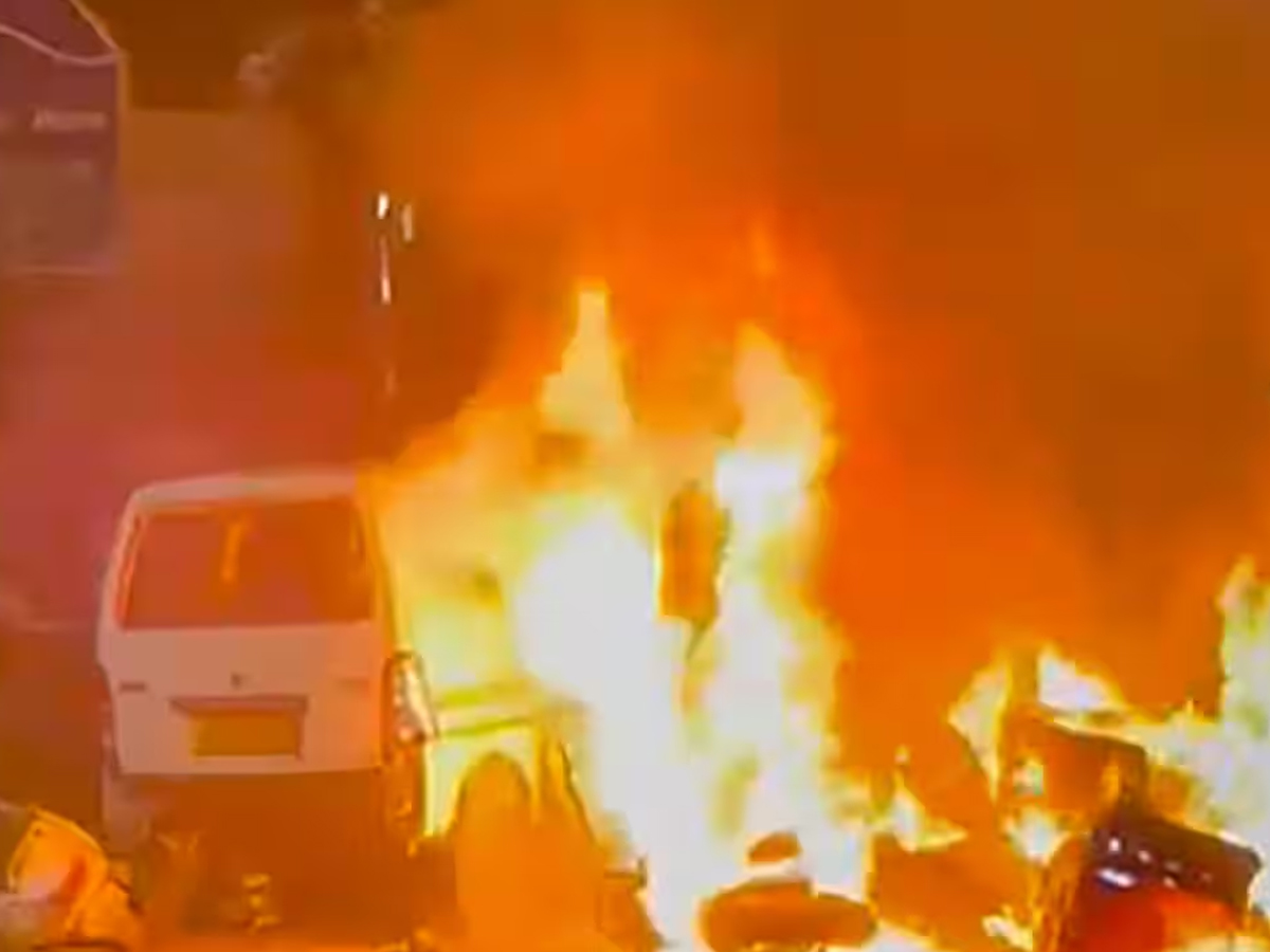 Massive Explosion Near Red Fort Metro Station Kills 10, Injures 24; Cause Under Investigation