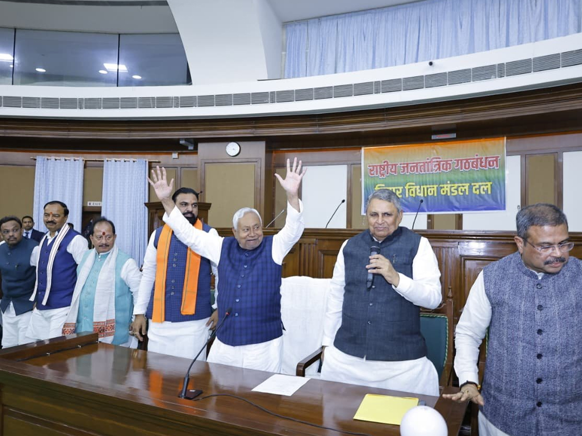 Nitish Kumar Unanimously Chosen NDA Leader, Set to Take Oath as Bihar CM for 10th Time Today