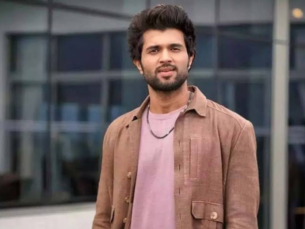 Vijay Deverakonda Questioned by Telangana SIT Over Online Betting App Promotion Case