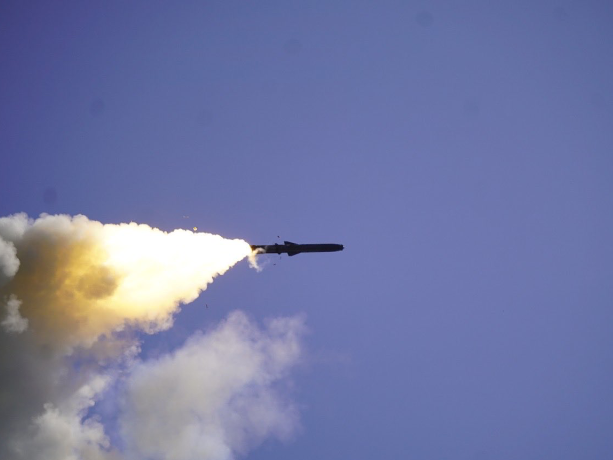 Indian Army Successfully Tests BrahMos Supersonic Missile in Bay of Bengal, Proving Long-Range Precision