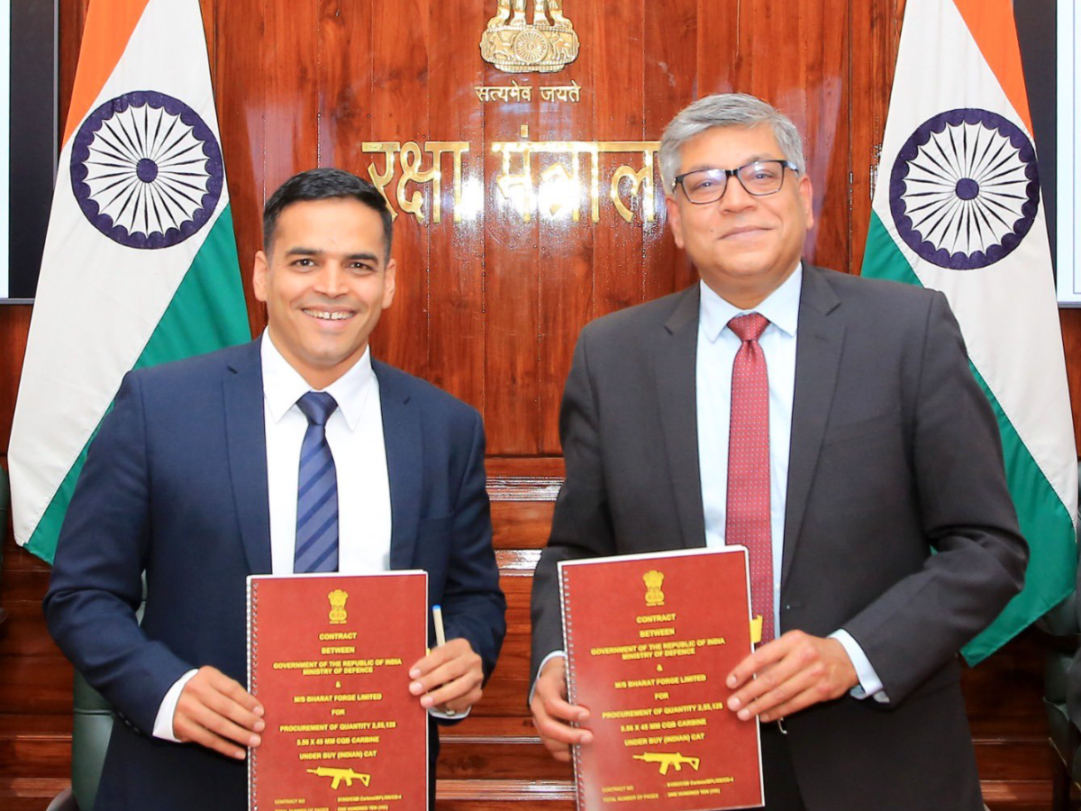 Defence Ministry Signs Rs. 4,666 Crore Contracts for CQB Carbines & Heavyweight Torpedoes