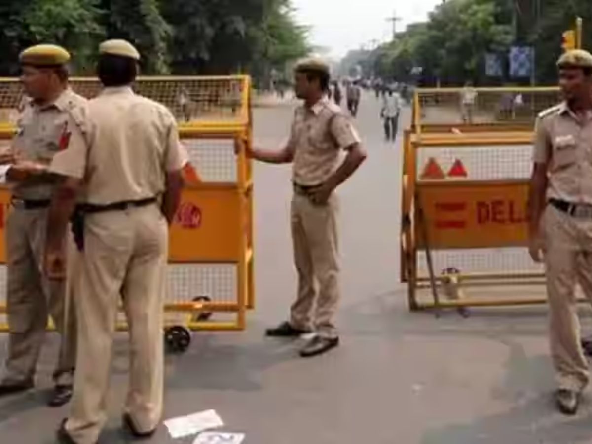 Delhi Police Releases Advisory for New Year 2026 Celebrations | Know Diversions, Parking Spots and No-Entry Zones
