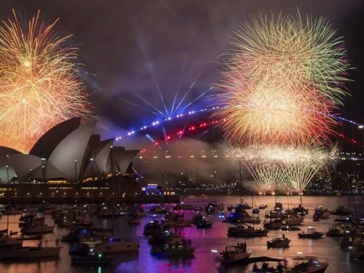 Kiribati Becomes First Country to Enter New Year 2026; Check Arrival Time in Major Countries