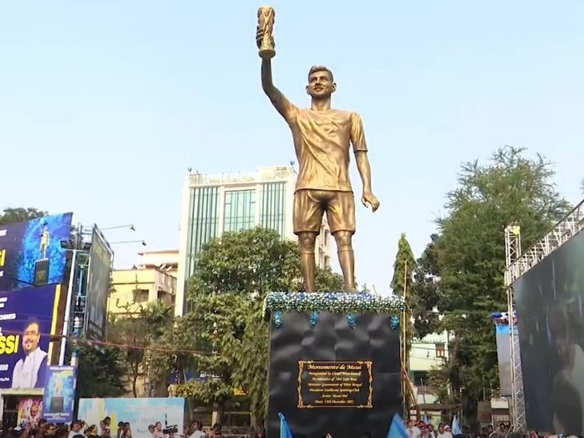 Lionel Messi’s 70-Foot Statue in Kolkata: Why It Was Built, Where It Stands & Why It Matters | All You Need to Know