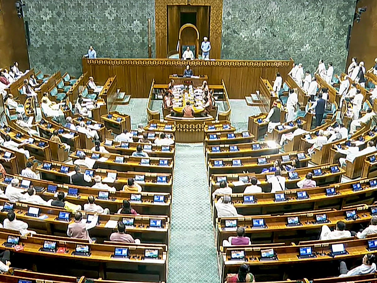 Parliament Winter Session Begins Today: Opposition’s SIR Demand Could Turn It Into a Stormy Battle