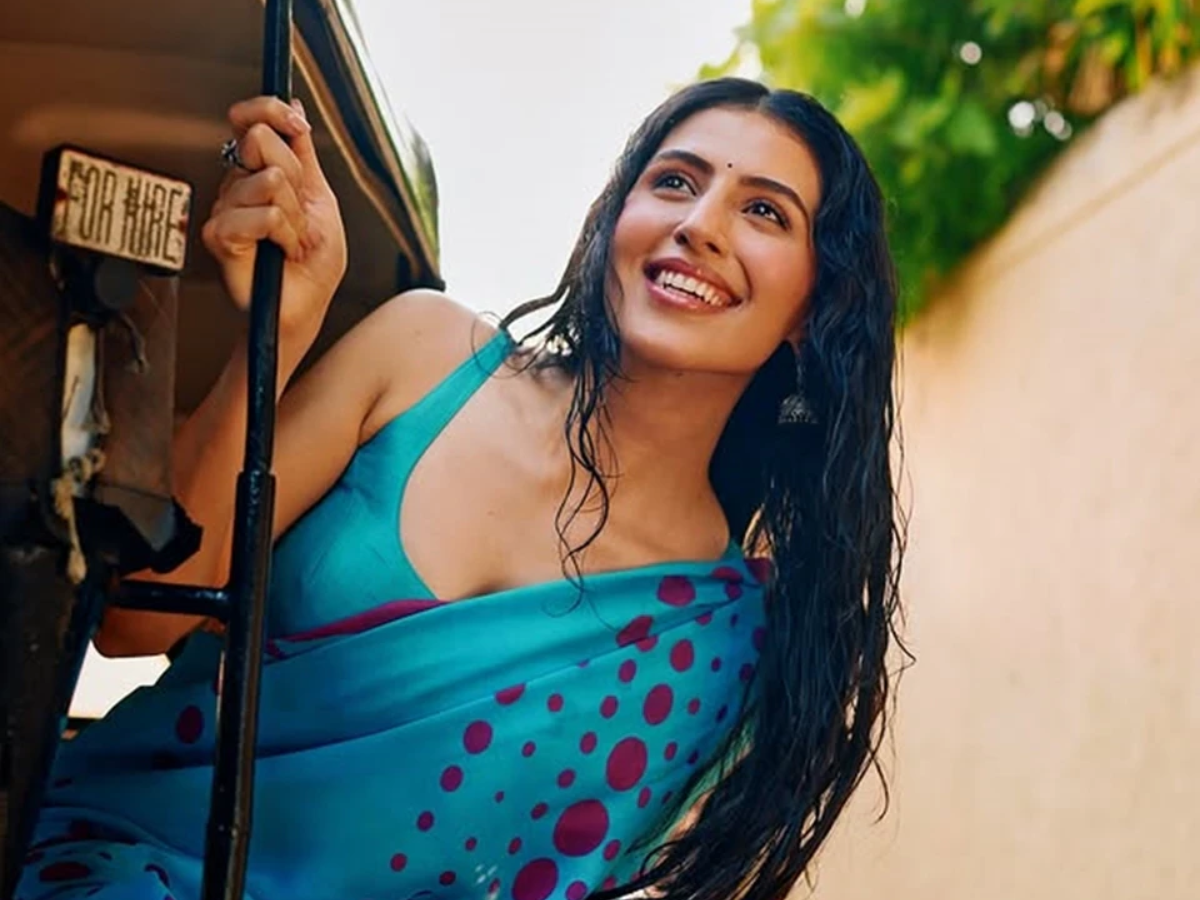 Who is Simar Bhatia? Age, Family, Career, Net Worth & Akshay Kumar’s Niece Debut in the Film Ikkis