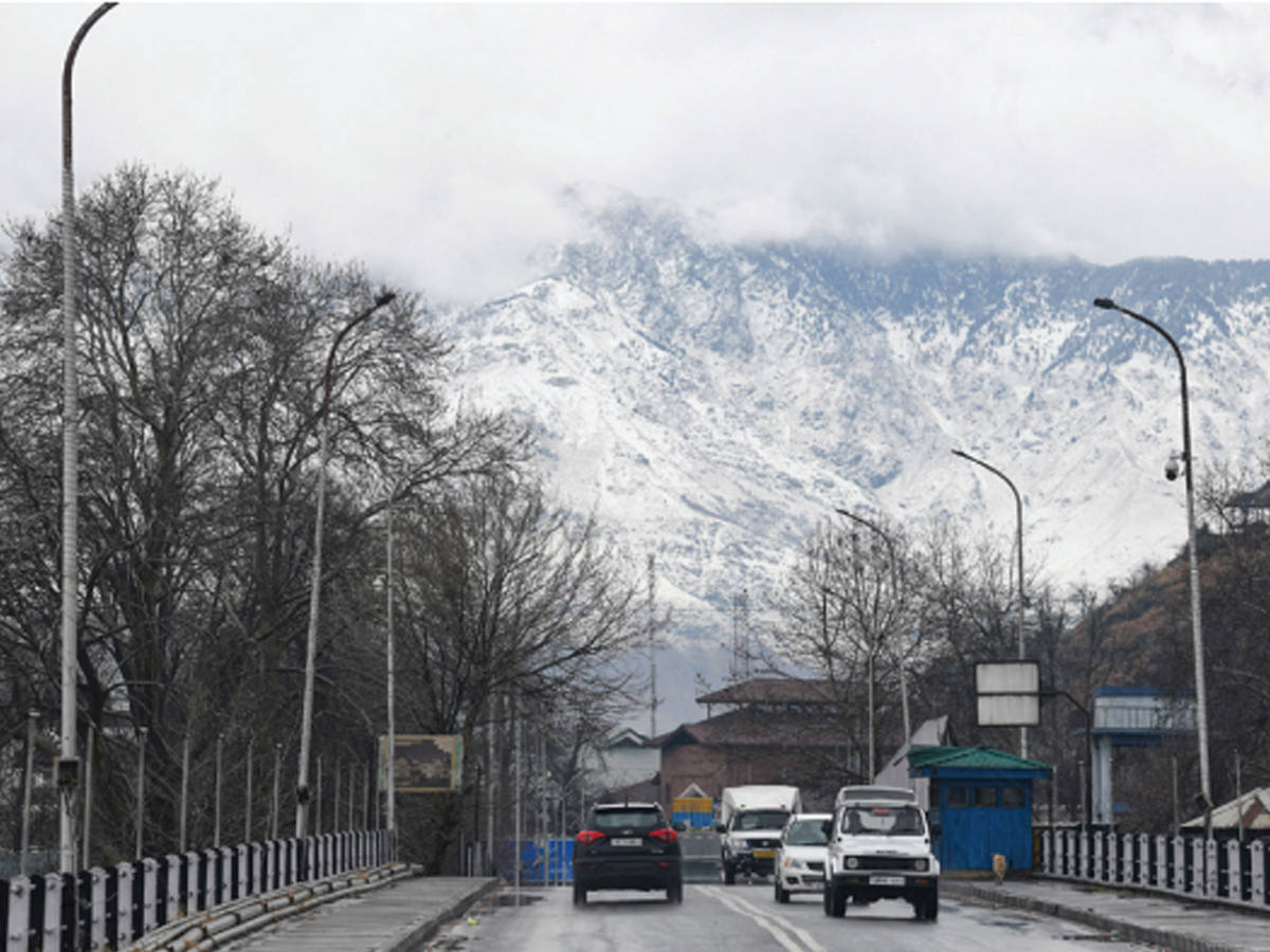 High-dange avalanche warning in J&K